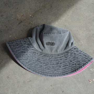 Sun Shine Reversible Bucket Hat | Pink/Charcoal